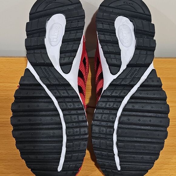 NWOT K Swiss Sneaker Men's Size 8.5 - Picture 6 of 9